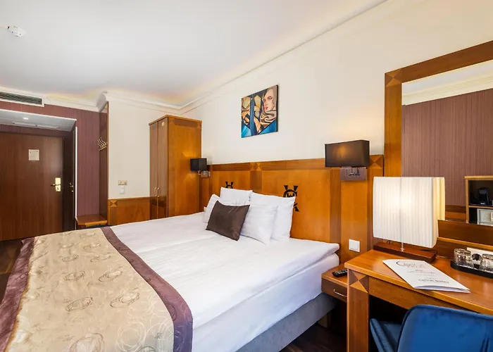 Carlton Hotel Buda Castle