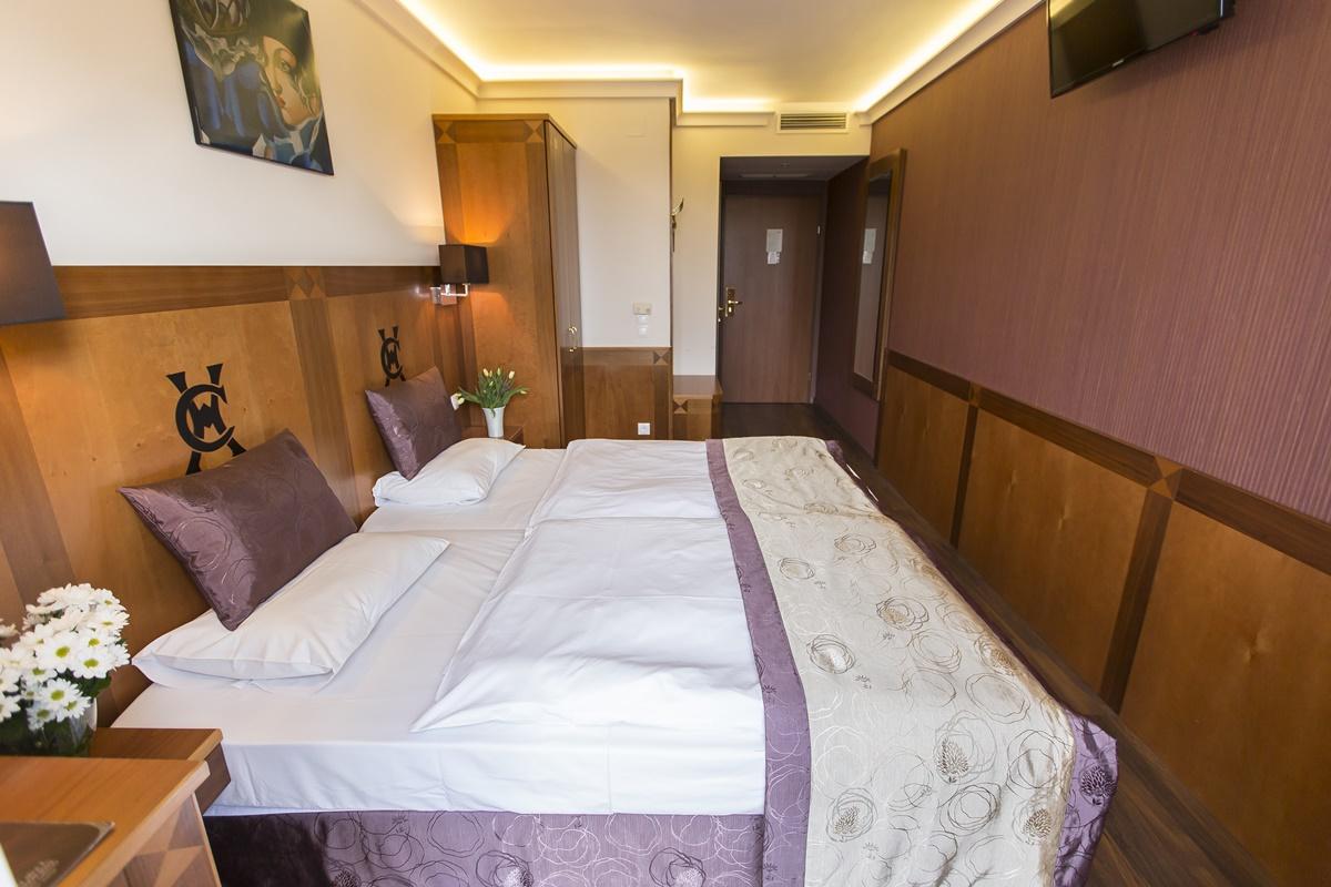 Carlton Buda Castle Hotel 4*