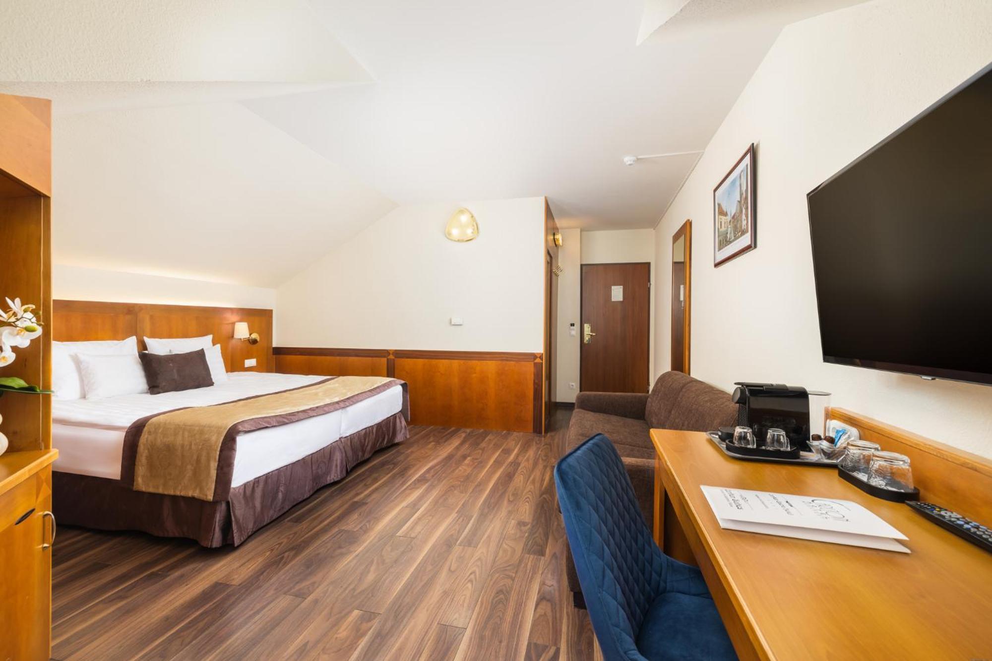 Hotel Carlton Buda Castle 4*