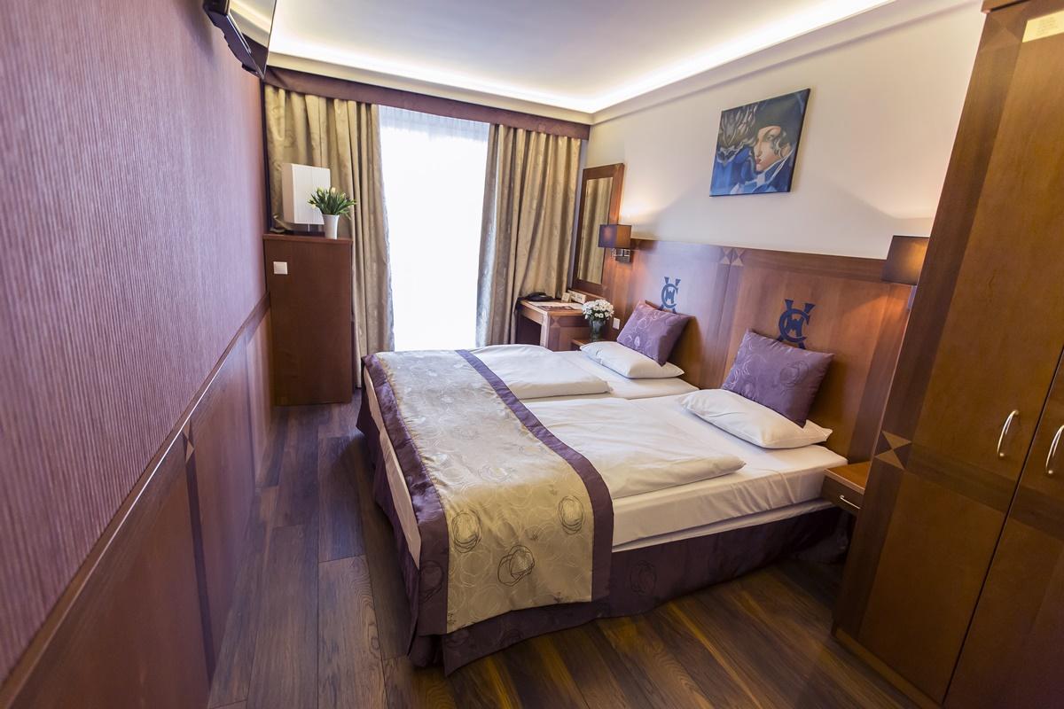 Hotel Exe Carlton