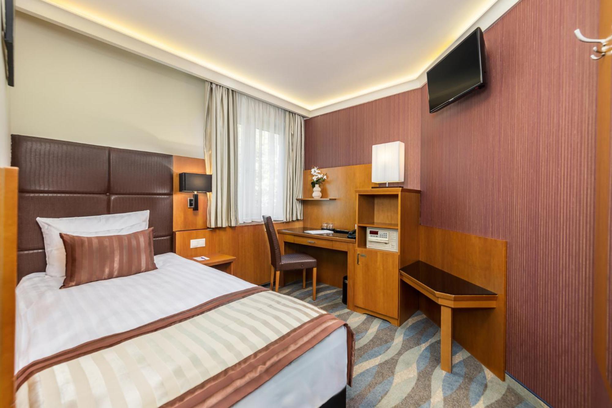 Exe Carlton Budapest